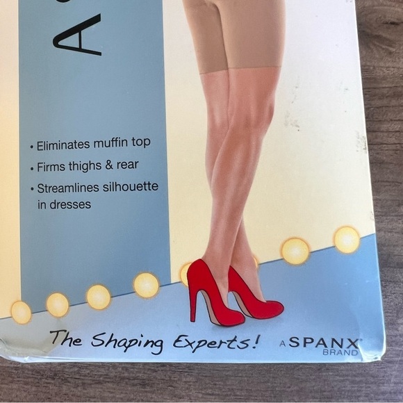 Assets by SPANX NEW Women's Hi Waist Mid Thigh Nude Shaper Size 5 - Picture 4 of 8